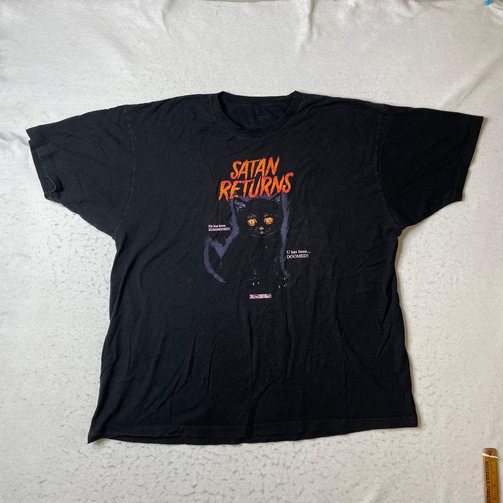 The Mountain Satan Returns T Shirt Mens XL Black Graphic Cat Horror Goth Tee